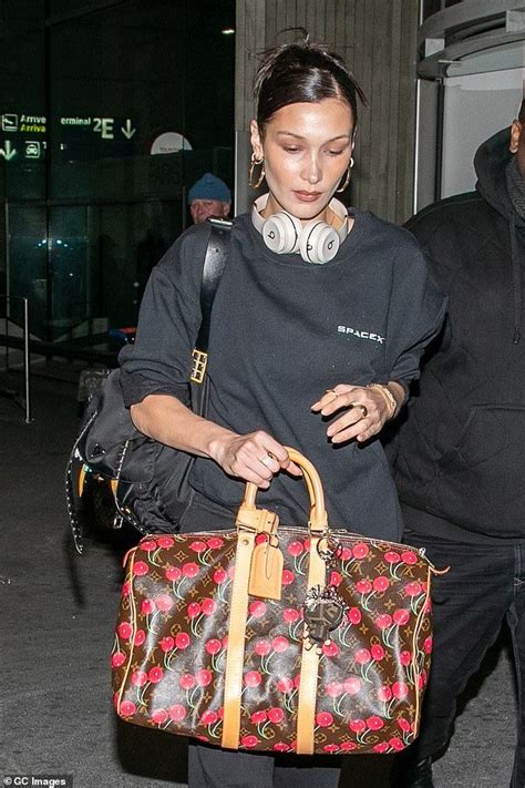 bella hadid louis vuitton bag